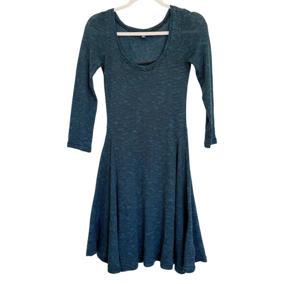 American Eagle Outfitters Green Stripe Fit and Flare Sweater Dress - Picture 1 of 10